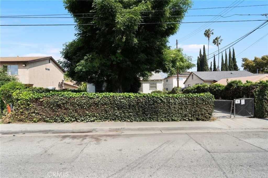 Photo of Listing #SR25099188