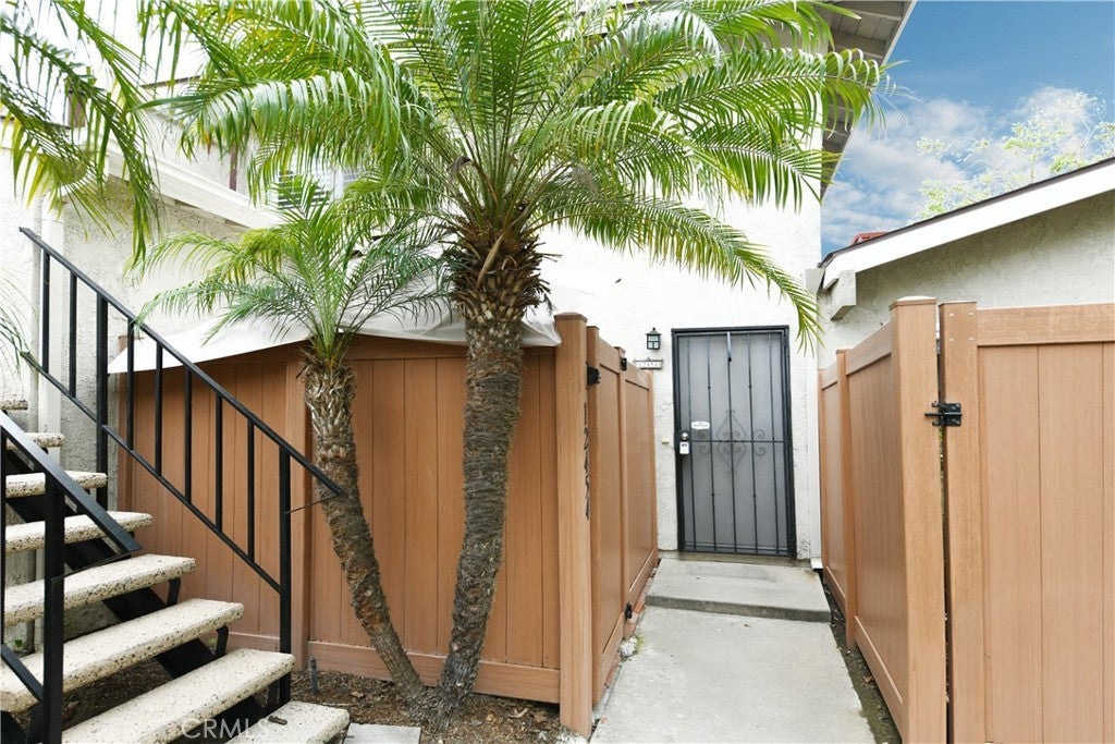 Photo of Listing #OC25095970