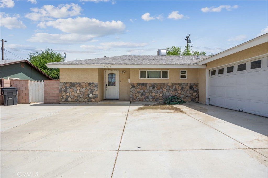 Photo of Listing #DW25099919