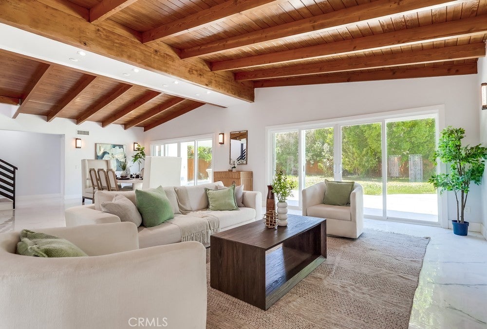 Photo of Listing #SR25099978