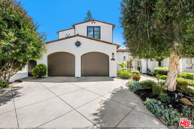 1028 9th Street, Manhattan Beach.