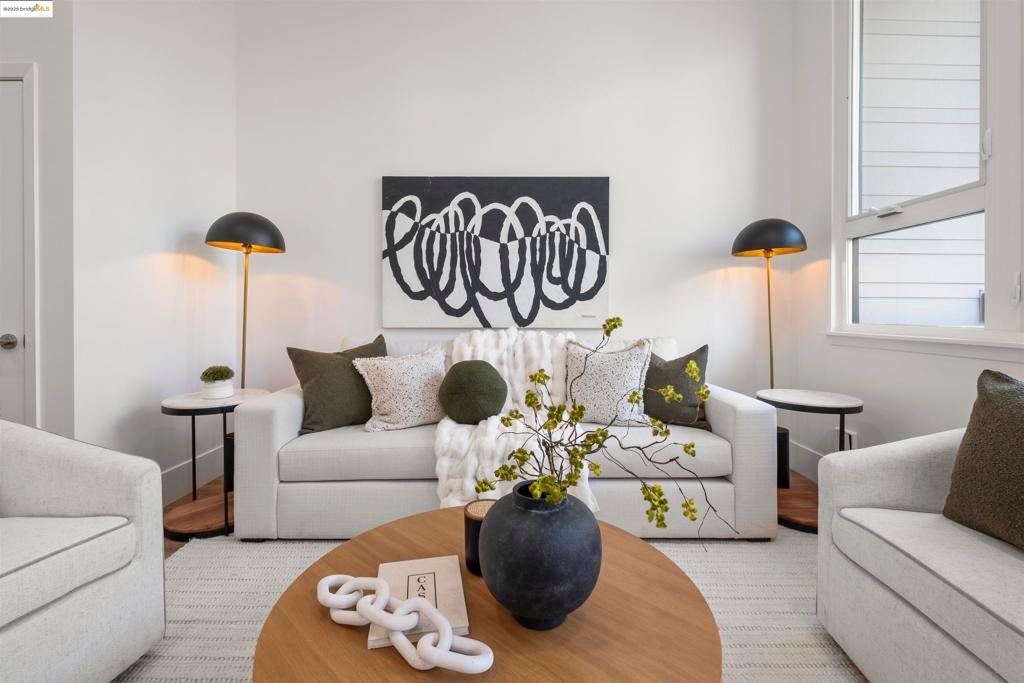 Photo of Listing #41096215