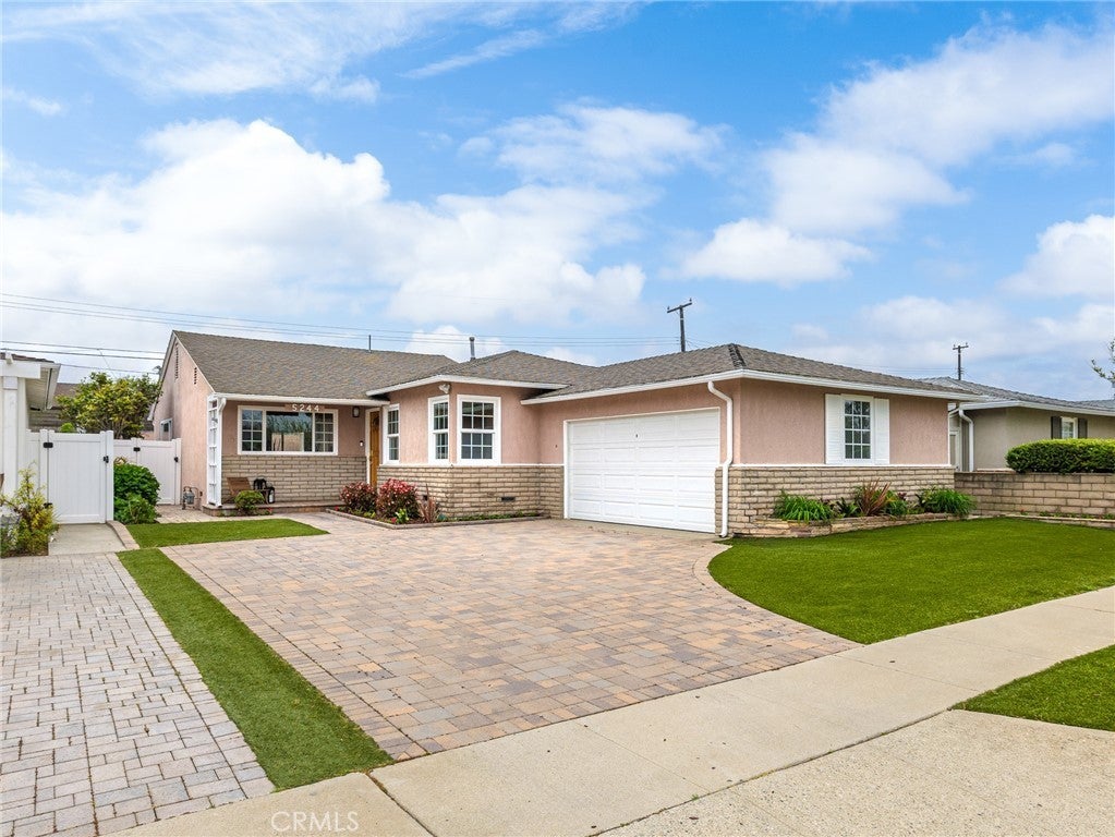 Photo of Listing #SB25098888