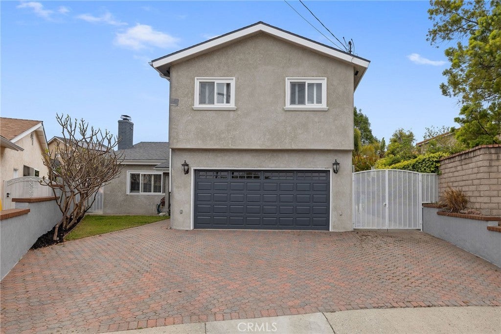 Photo of Listing #PV25097376