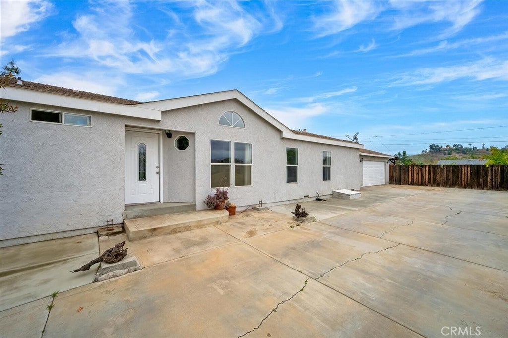 Photo of Listing #PW25100076