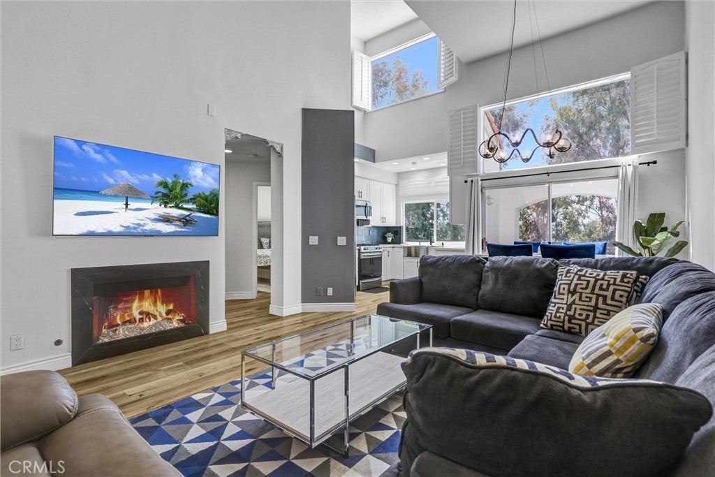 Photo of Listing #OC25100233