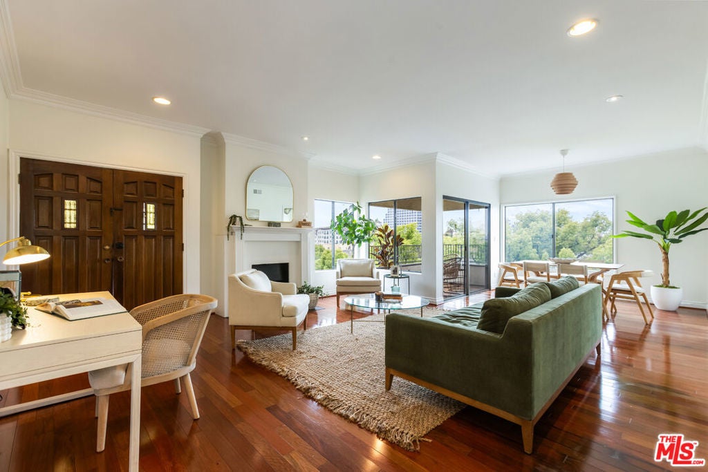 Photo of Listing #25529359