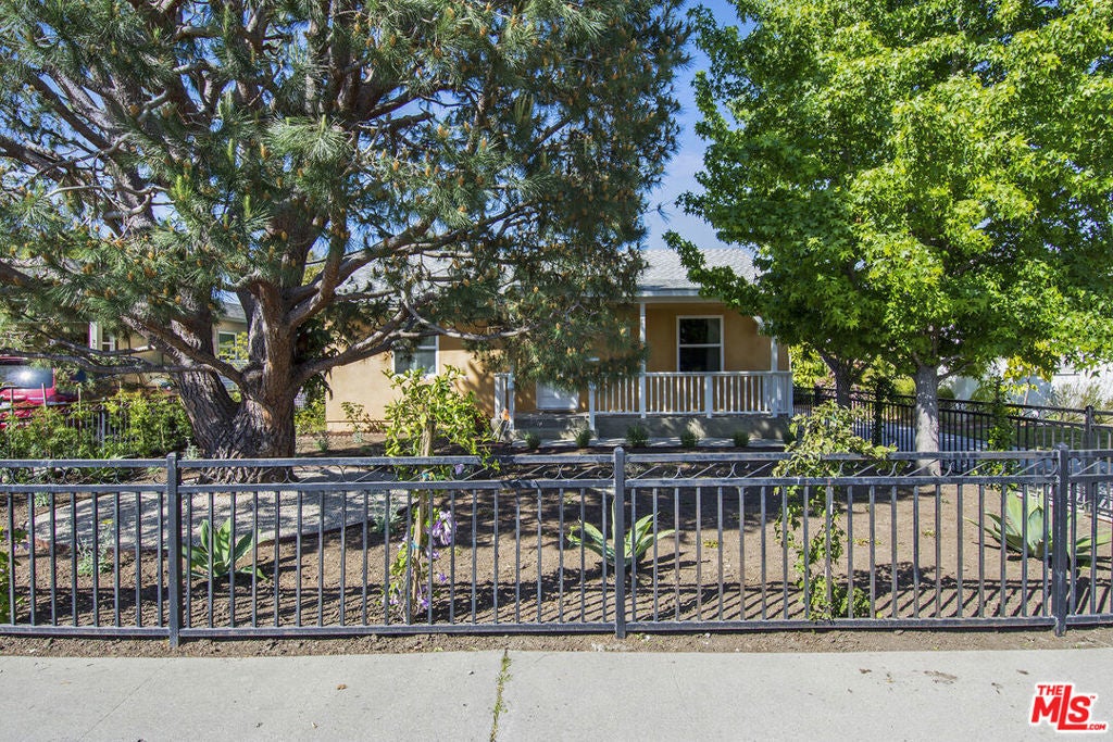 Photo of Listing #25534359