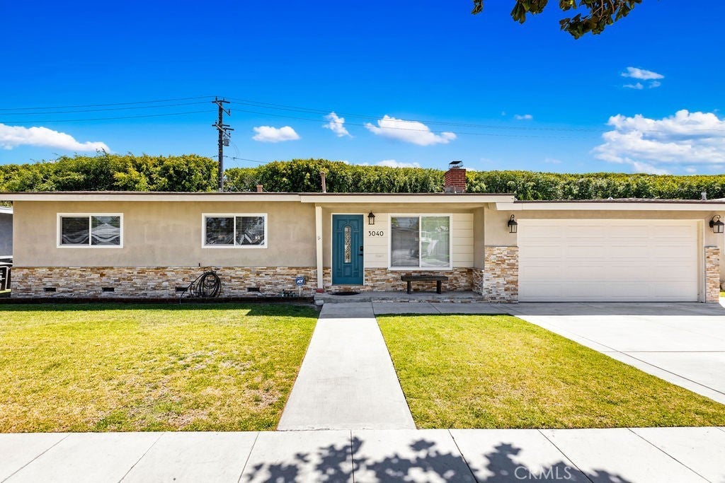 Photo of Listing #OC25099410