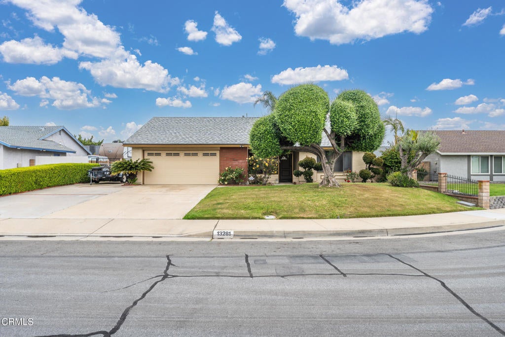 Photo of Listing #P1-22075