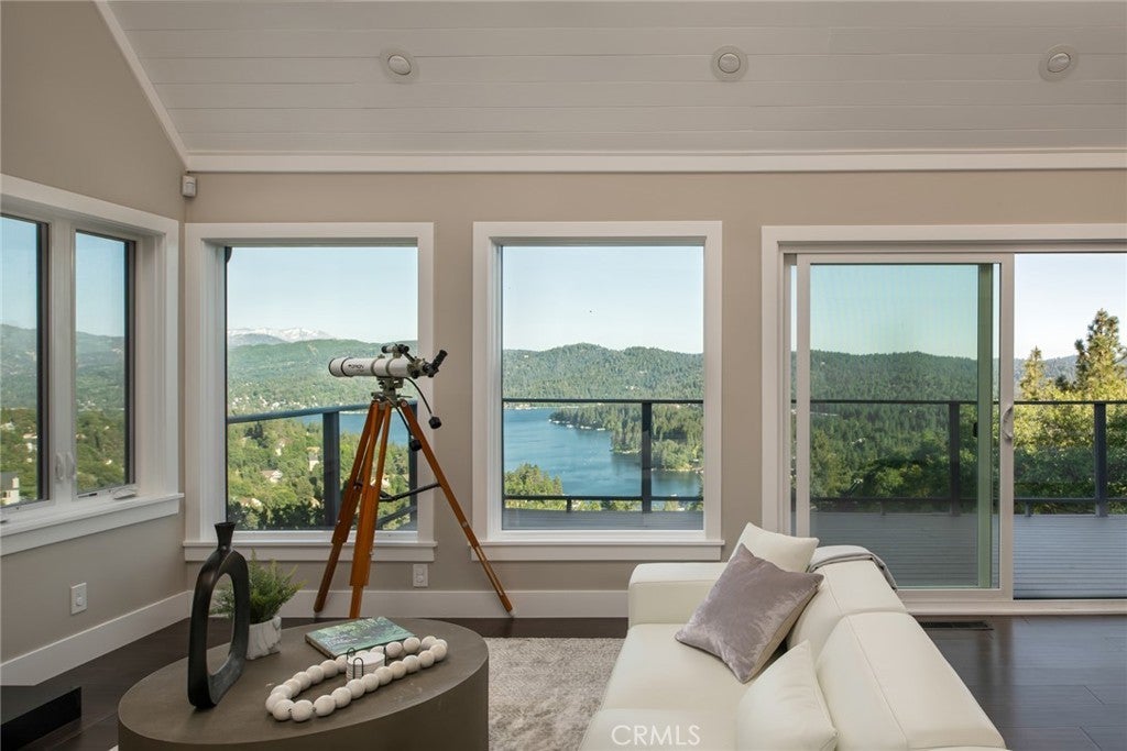 Photo of Listing #IG25100105