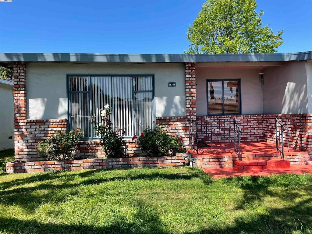 Photo of Listing #41096305