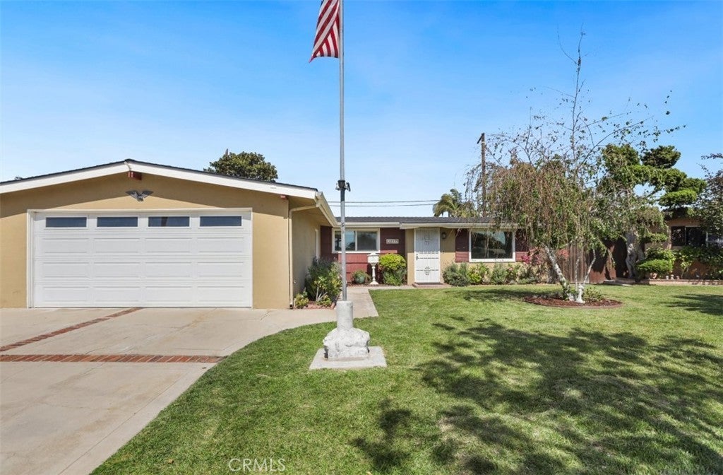 Photo of Listing #OC25100412