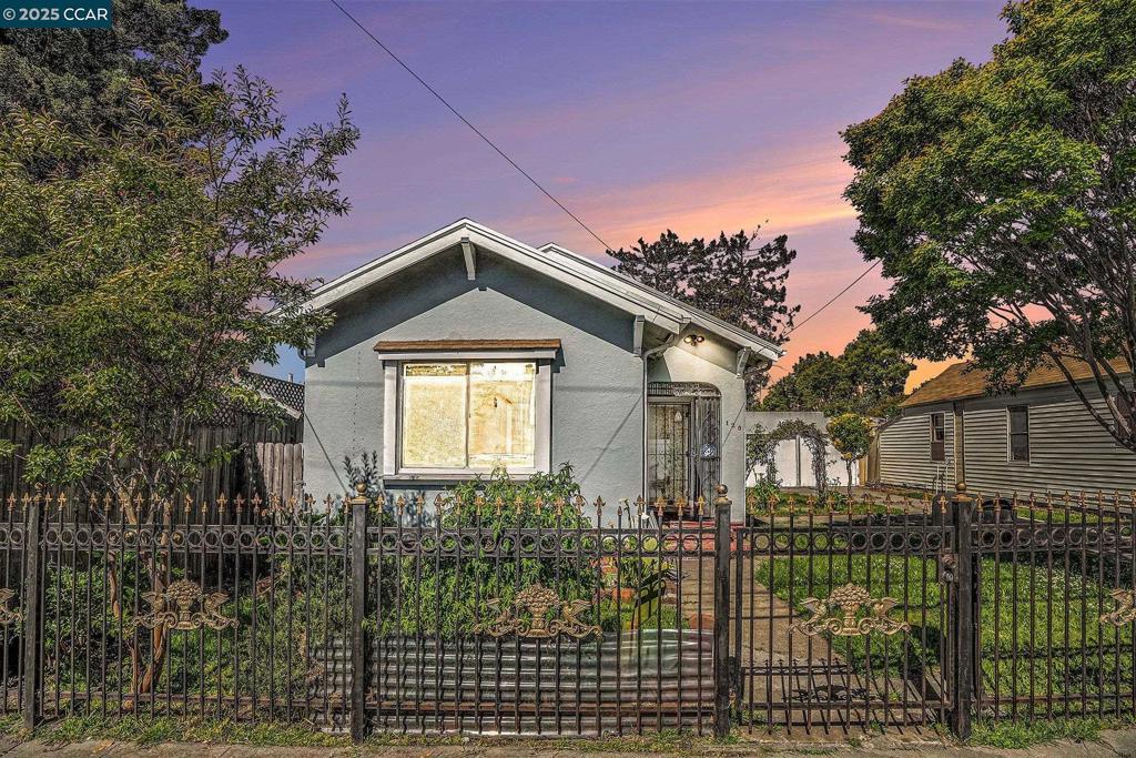 Photo of Listing #41096359