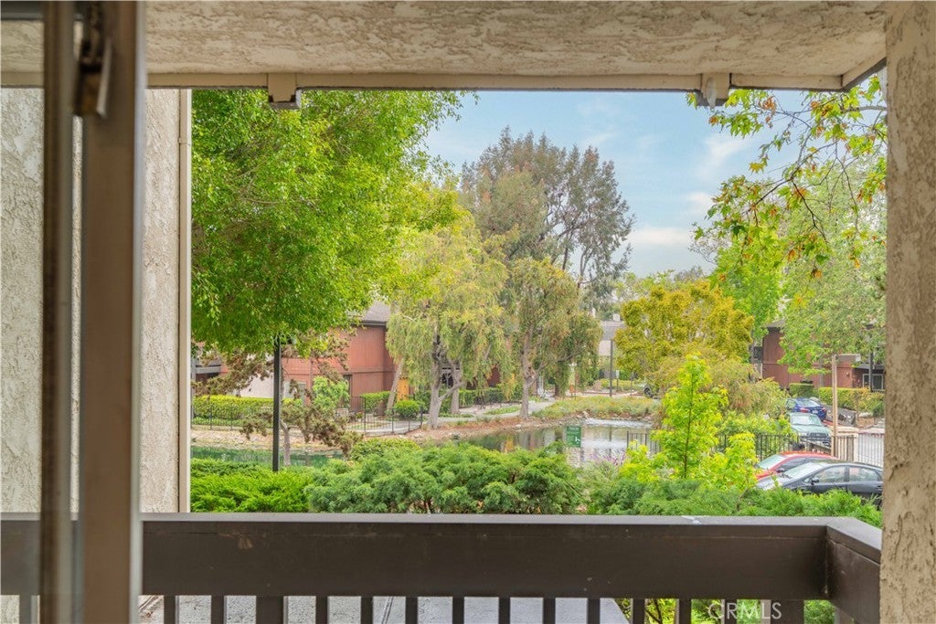 Photo of Listing #OC25101051