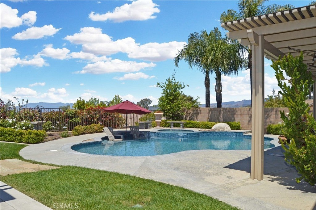 Photo of Listing #IG25101131