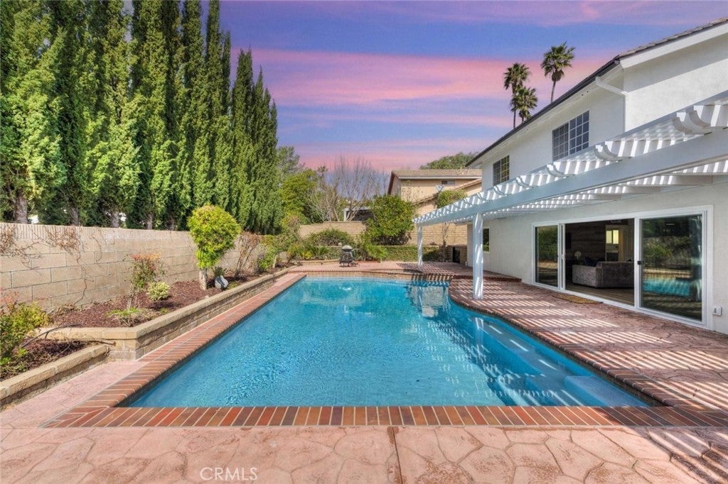 Photo of Listing #OC25101197