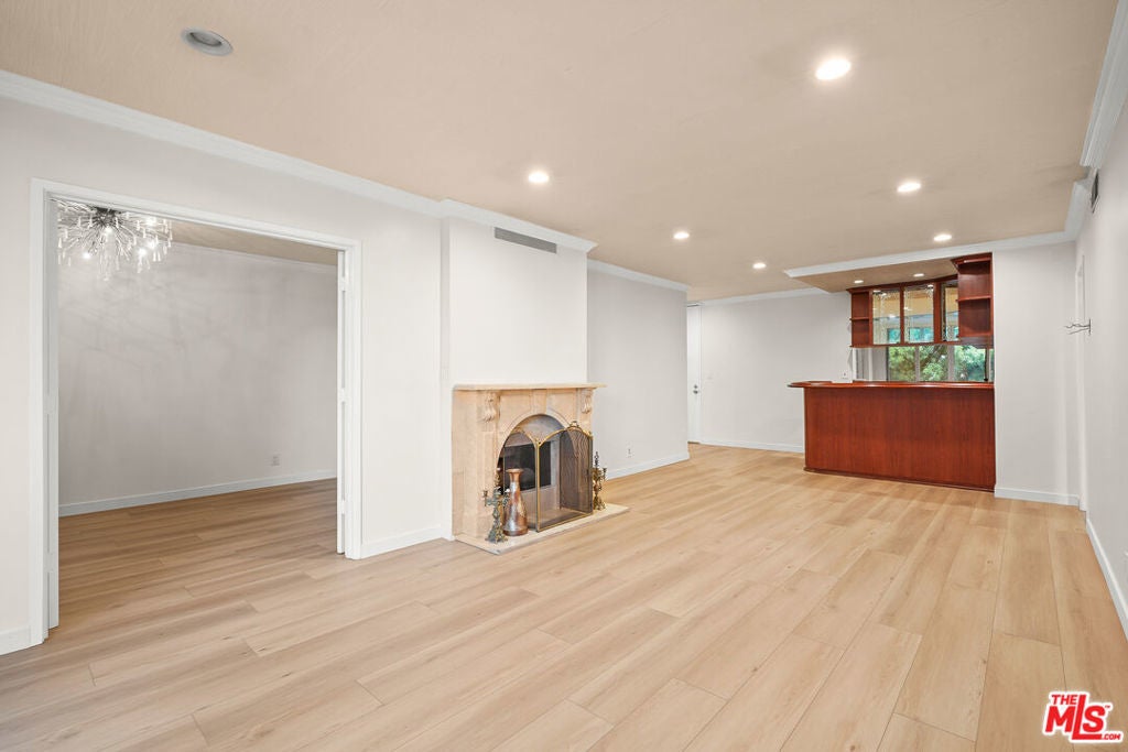 Photo of Listing #25535329