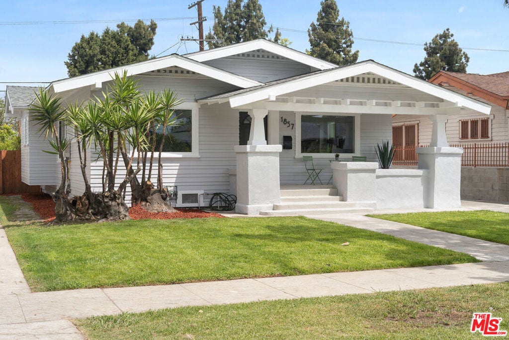 Photo of Listing #25535211