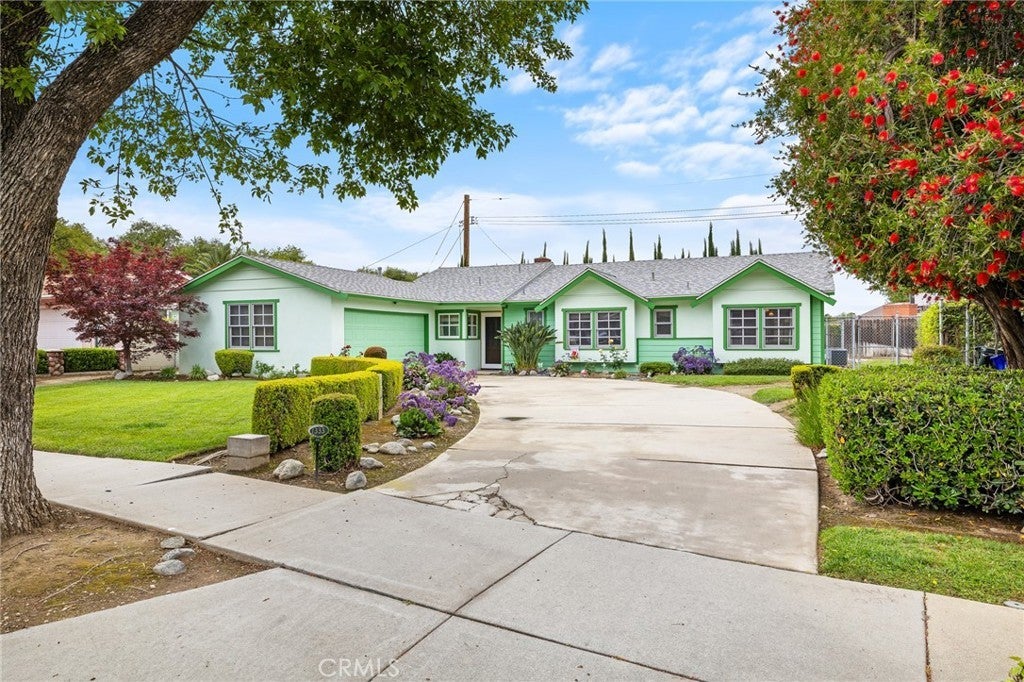 Photo of Listing #CV25100882