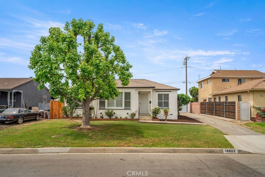 Photo of Listing #PW25095843