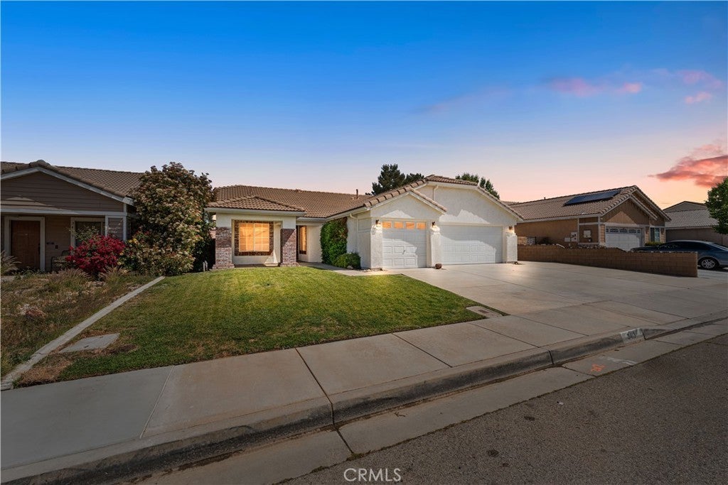 Photo of Listing #SR25101647