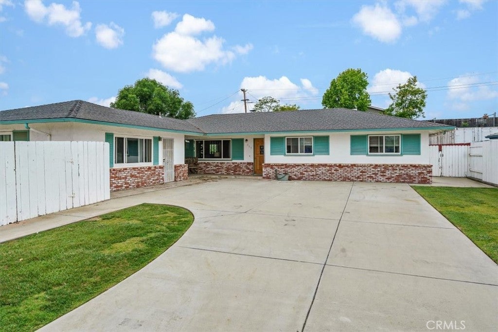 Photo of Listing #PI25101626