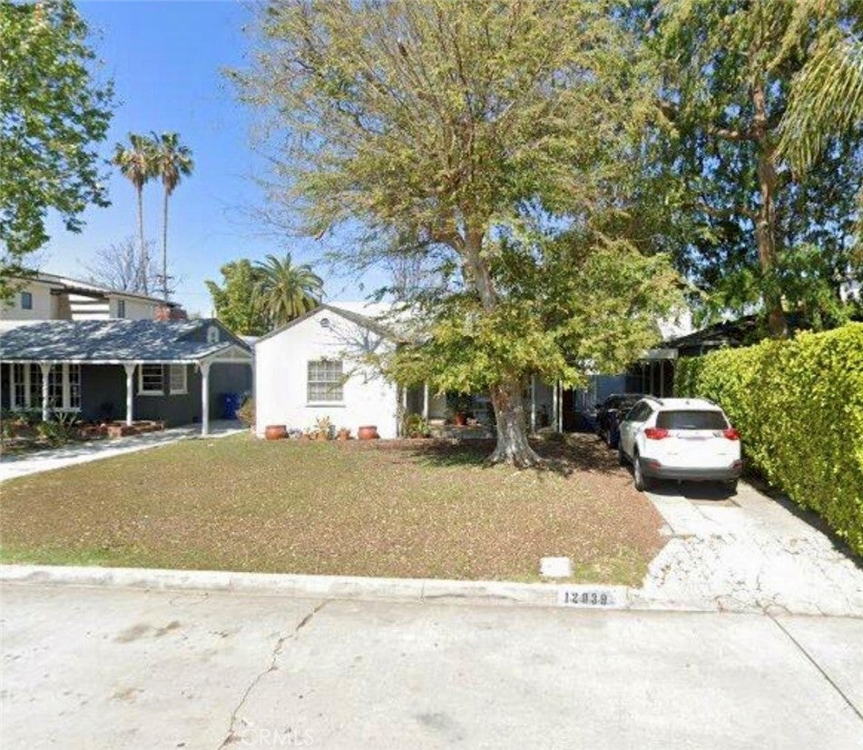 Photo of Listing #SR25101387