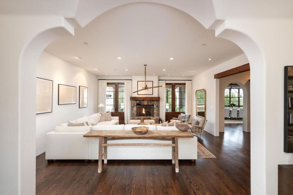 Photo of Listing #ML82005872