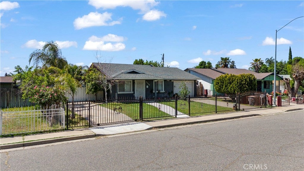 Photo of Listing #MC25101896