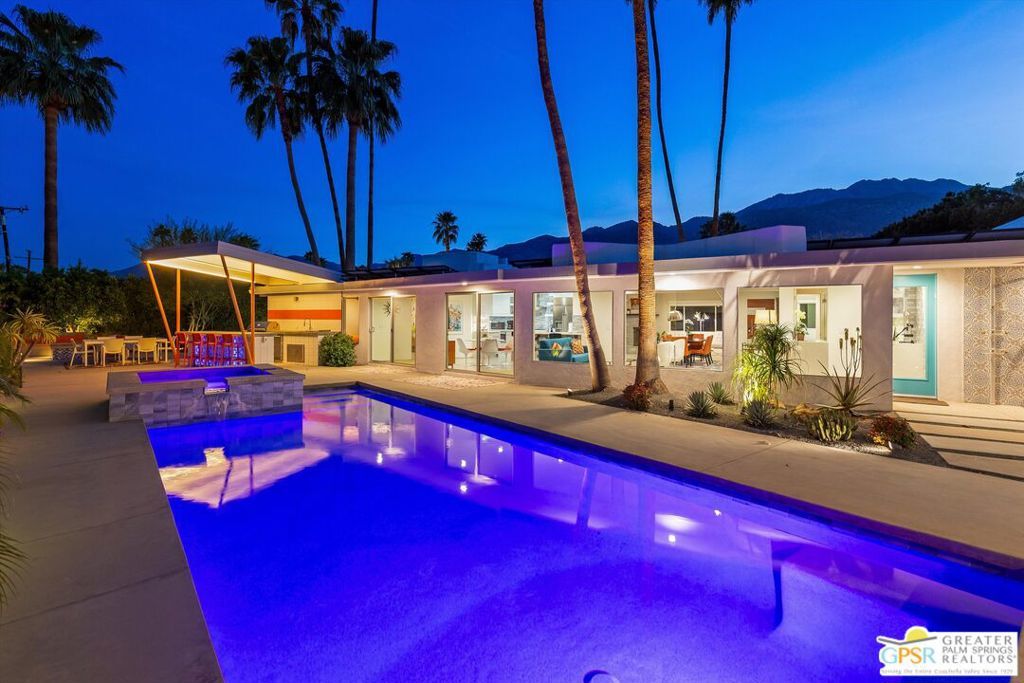 212 Cerritos Drive, Palm Springs