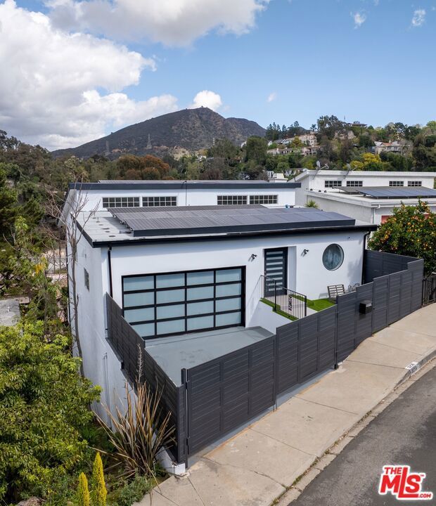 Photo of Listing #25535477