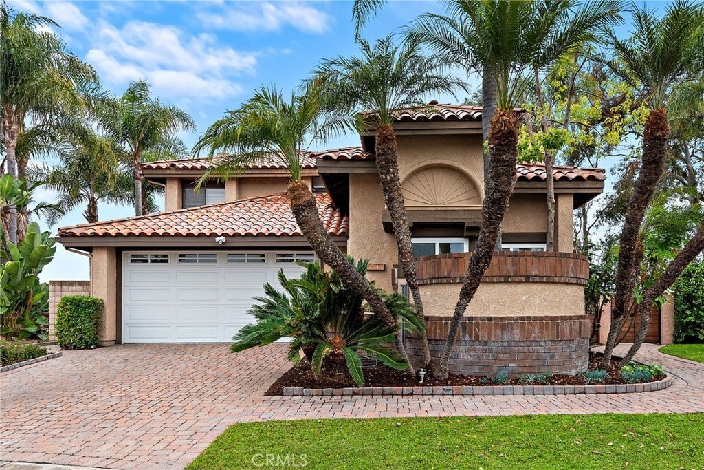 Photo of Listing #OC25100007