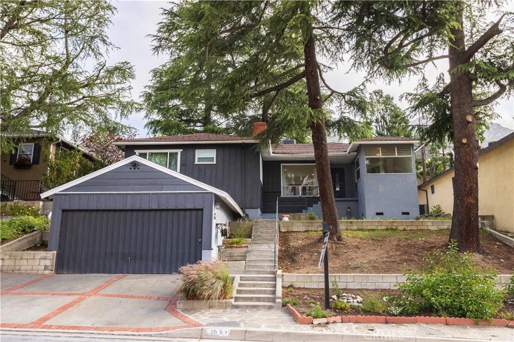 Photo of Listing #SR25101907