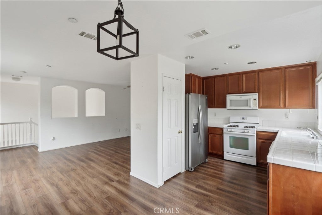 Photo of Listing #PW25101511