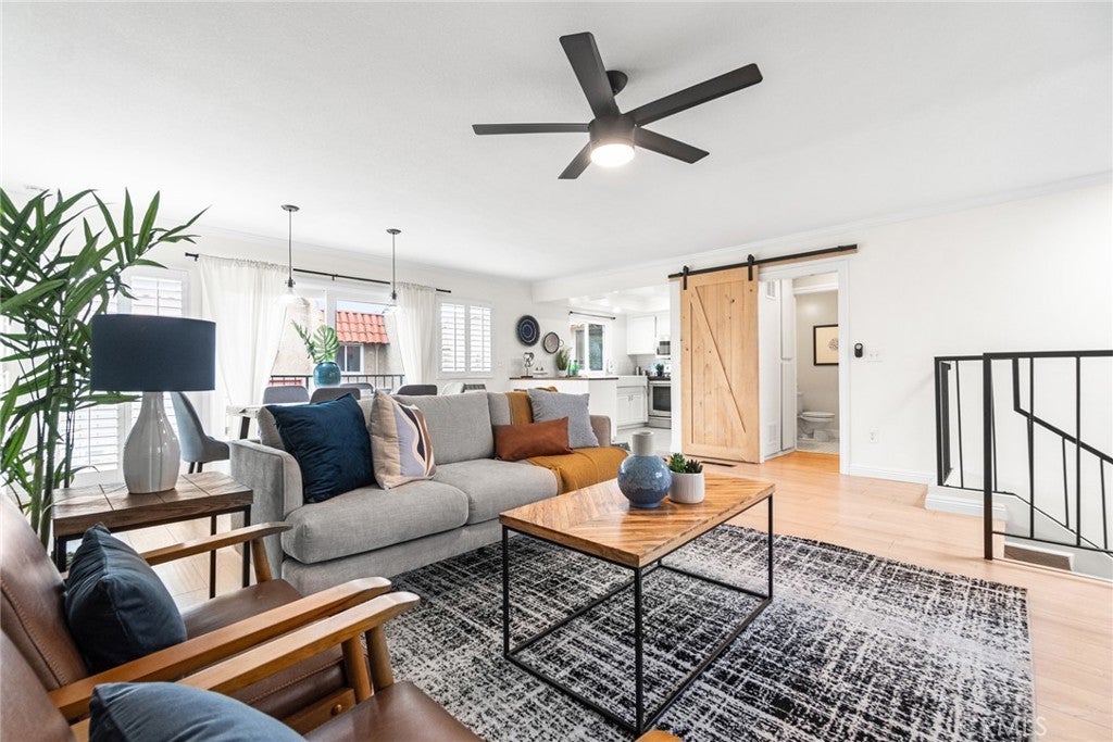 Photo of Listing #PW25101151