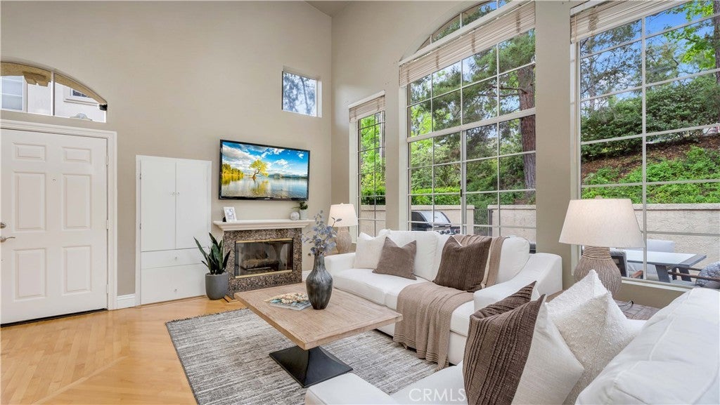 Photo of Listing #PW25074503