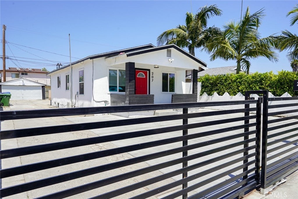 Photo of Listing #DW25102151