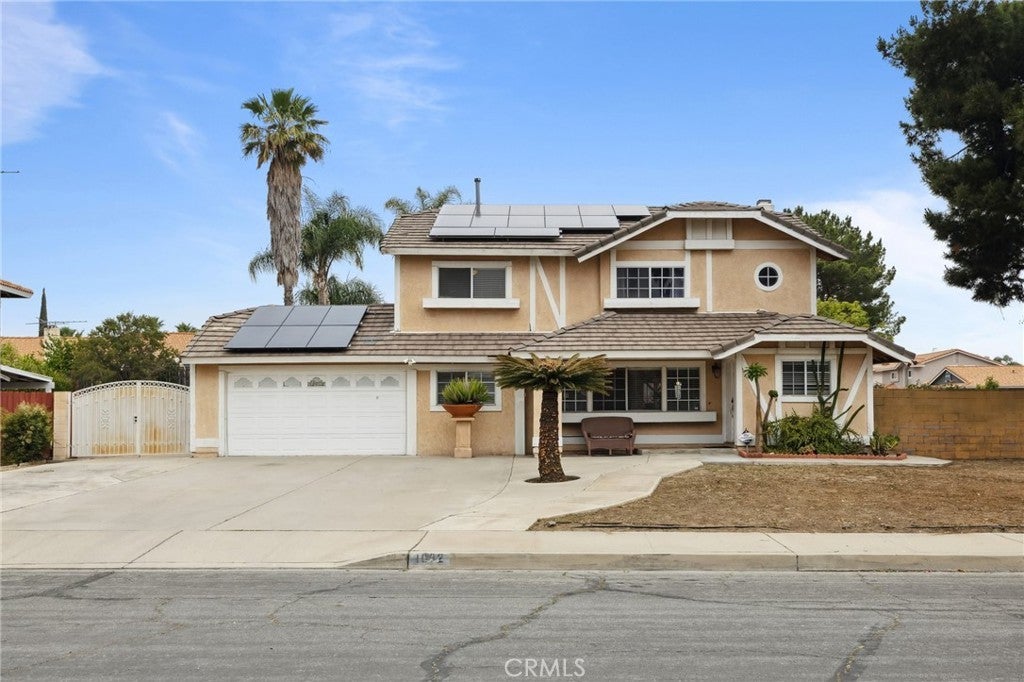 Photo of Listing #IV25102234