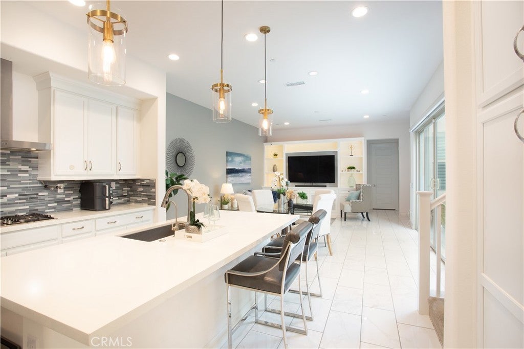 Photo of Listing #OC25101656