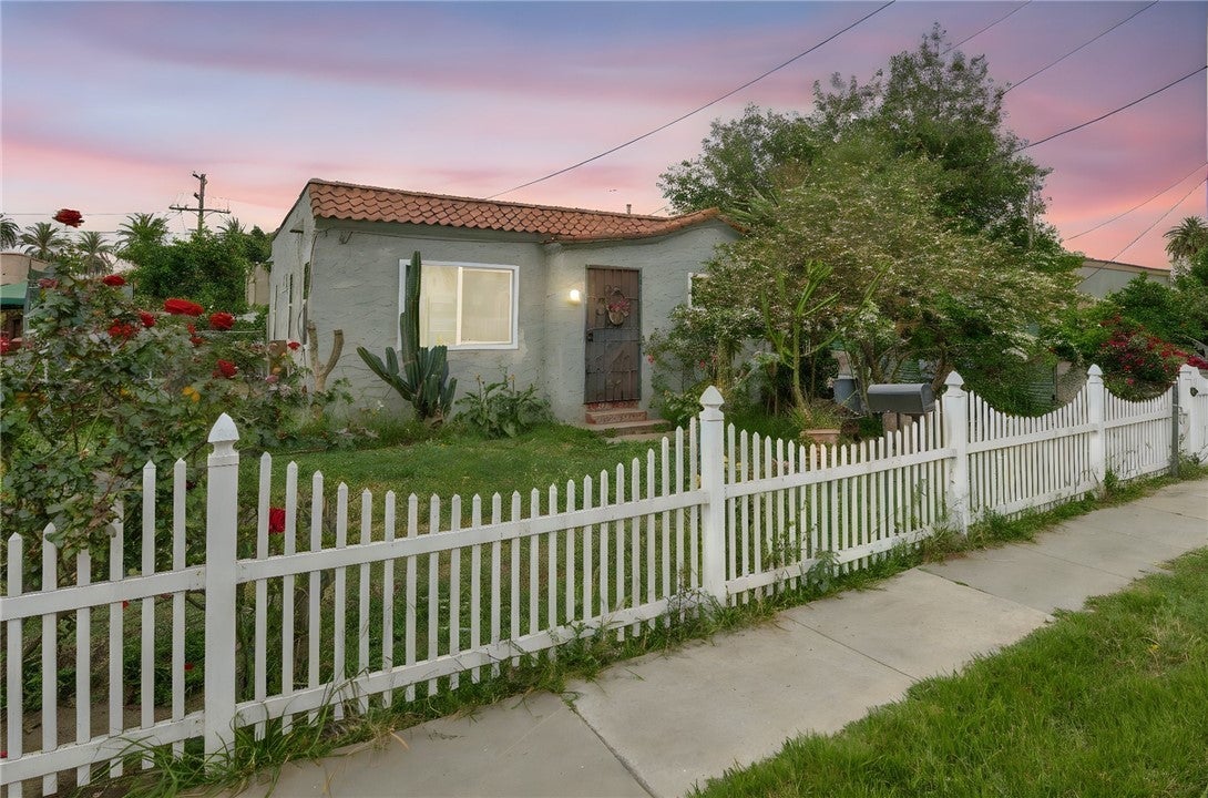 Photo of Listing #DW25101936