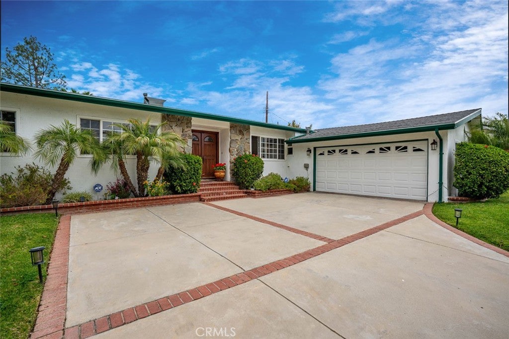 Photo of Listing #SR25034702