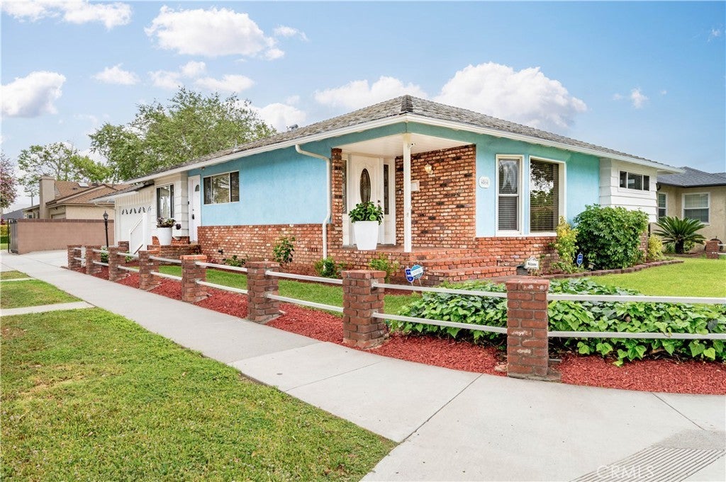 Photo of Listing #PW25098438