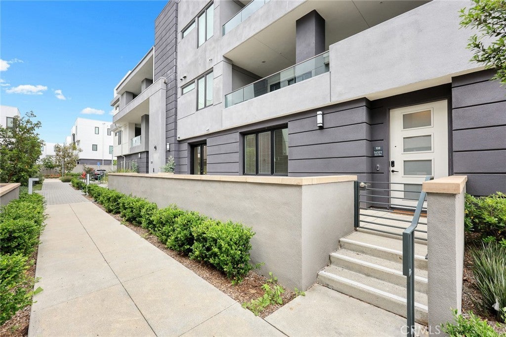 Photo of Listing #PW25102373