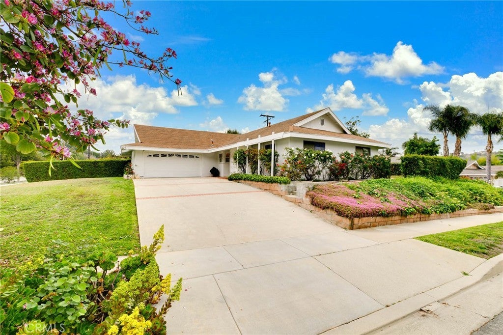 Photo of Listing #CV25090488