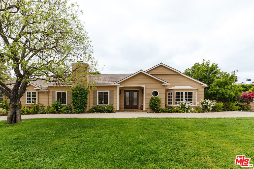 Photo of Listing #25535219