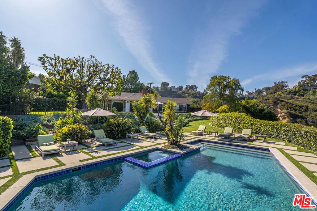 Photo of Listing #25524533