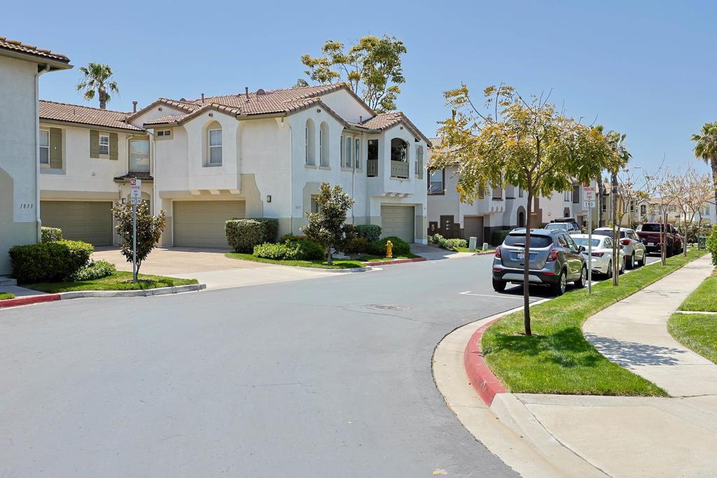 Photo of Listing #PTP2503335