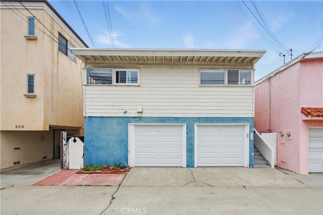 211 Crest Drive, Manhattan Beach.