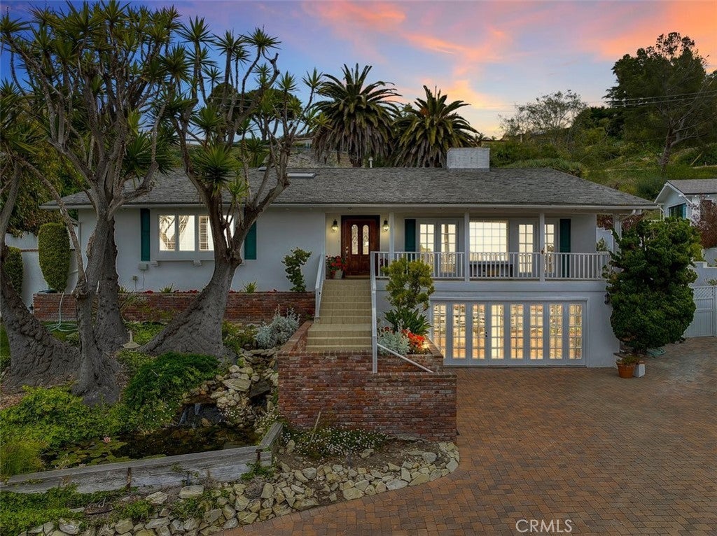 1616 Espinosa Circle